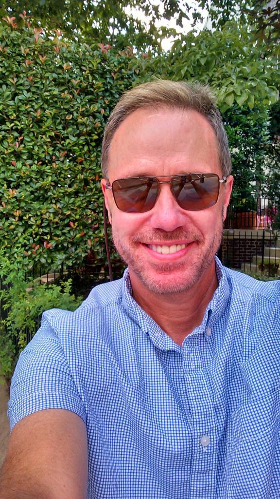 Jim Handly on Twitter: "Took the #PlayoffBeard out for a morning walk