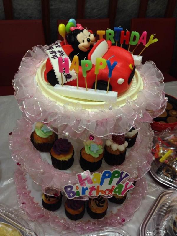 claudia0322's tweet photo. Happy birthday, Fannie!!!! http://t.co/wrv7UasWbO
