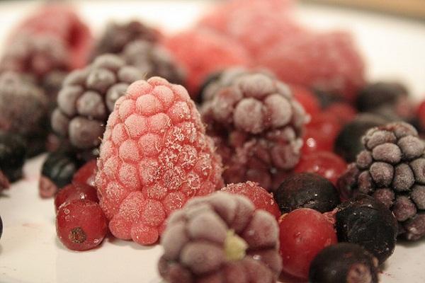 muyenforma's tweet image. Frutas rojas ricas en antioxidantes: moras, arándanos, grosellas, fresas... Mira ➜ muyenforma.com/frutas-rojas-r… #salud