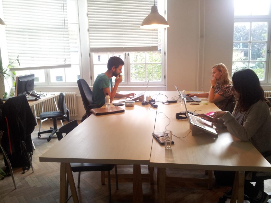 Embedded image permalink