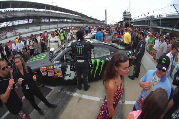 Busy in the Pits with <a href="/KyleBusch/">Kyle Busch</a> and his #54 <a href="/MonsterEnergy/">Monster Energy</a> Car. #NASCAR #isaw #isawcamera