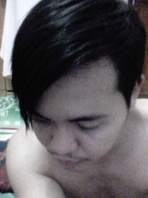 MykRoco's tweet photo. Sakit man diay japun oist... tsk.... bigti ta beh! Ahaha.. taw oie, selfie nalang ko ani.. haist.... goodnight! :( http://t.co/G3Gpnm1ucy