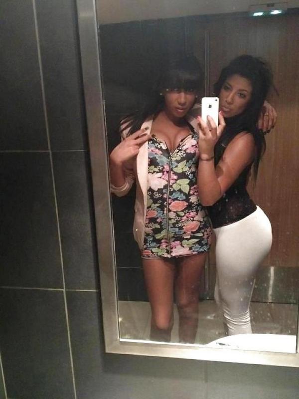 BadBeurettesPIC's tweet photo. Beurette de Paname ! http://t.co/fTkLFOcrtW