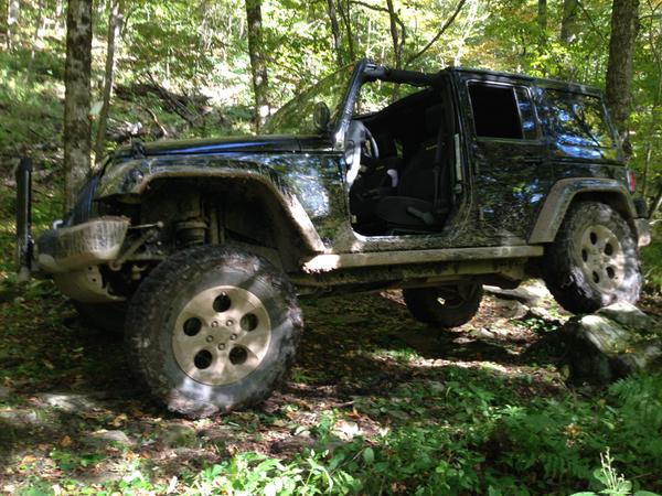 phils_a_holic's tweet photo. @Jeep_Family @SexyJeeps @jeep_life @extremeterrain #krawlforthekids #tarhallow #njja #ok4wd #jeeplife http://t.co/bd7j7xWvbF