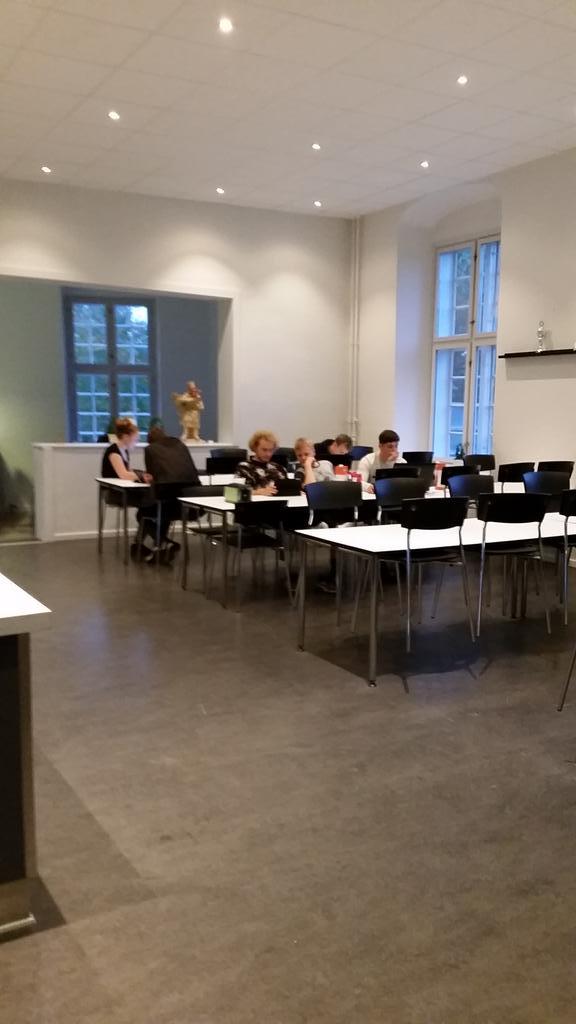 Gang i lektielæsning i lektie caféen