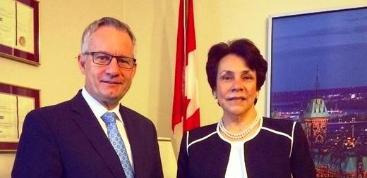 Reunión con el Ministro de Comercio Internacional de Canadá, Ed Fast, sobre el impulso comercial entre ambos países