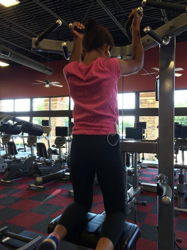 showcaseequest's tweet photo. Shredding the back to prep for big time jumpers in December http://t.co/mBZd3BvIwd