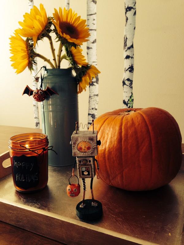 EmilyOsment's tweet image. Happy October First! 🎃