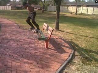 MenrezEmileo9's tweet photo. @chatstabloid I'm killing the streets of chatsworth its time some people understand the meaning of skateboarding!!!!! http://t.co/i1FJcpCJkY