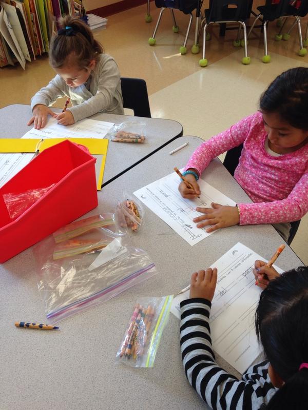 cqsink's tweet photo. Working with words. Trabajando con palabras. #112pride http://t.co/0gIT81031M