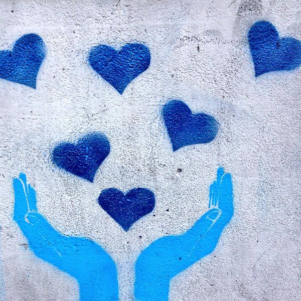 TheGraffHunter's tweet photo. #fancyvandals #begratefulplease #LAstreetart #mateostreet #LAartsdistrict #DTLA http://t.co/q89Gng8Ozk