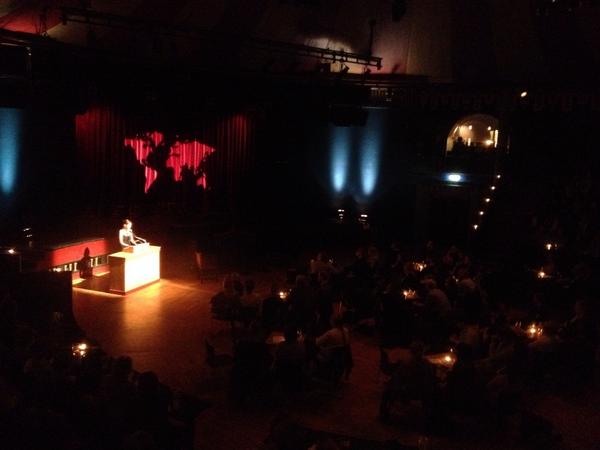 ISFiT's tweet photo. Ane Fjeldsæter fra Leger Uten Grenser snakker til Storsalen under #studentenesfredspris-presentasjonen i kveld http://t.co/PpaNPBJvLP