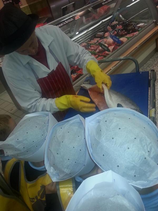#farmtofork#strokingafish <a href="/glowrey5/">Gail Lowrey</a> <a href="/EatHappyProject/">EatHappyProject</a> <a href="/glowrey5/">Gail Lowrey</a> <a href="/HiddlestonK/">Leanne O'Connor</a> <a href="/shirl200/">Shirley</a> <a href="/Michelle1Oliver/">Michelle Yarnell</a> @ jamie curwen