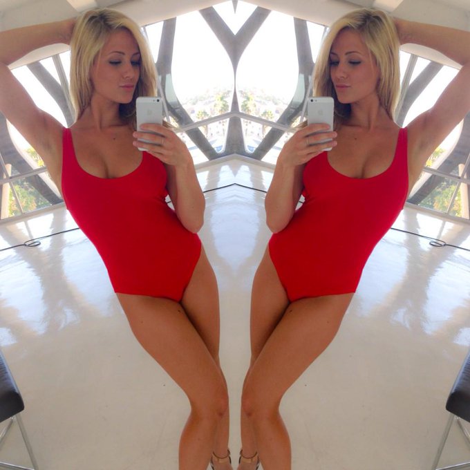 The new formula to measure narcissism:

The Selfie Per Hour ?

?

#lol http://t.co/ZlOR3N5BFb