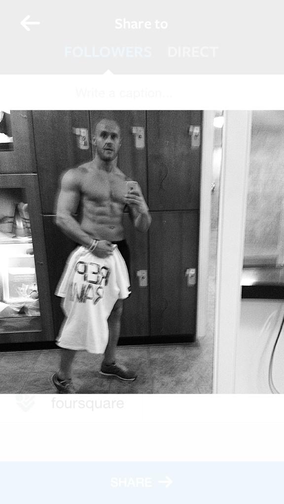 deanobling's tweet photo. Crazy ass gym sesh, shoulders  #pumped rocking the #repraw T-shirt #fitfam #TrainHarderThanMe #FlexyourHeart #Fitspo http://t.co/DXgygvSAeq