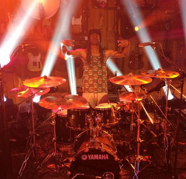 Bootspeepspage's tweet photo. The best drummer on stage ! 💪💪#TGOD http://t.co/WAEzRwhNfF