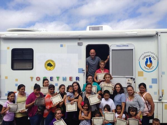 DigitalPromise's tweet photo. Great mobile lab in Oakland teaches tech skills to parents - more on #adulted: http://t.co/zfvwDUYHDi #DPBeacon http://t.co/q4fkRd0Xdq