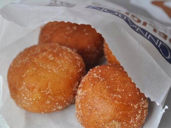 Cinnabon's tweet image. You can either be the Belle of the Ball or the Ball of The Bell. #CinnabonDelights