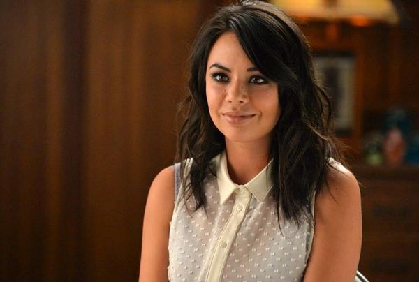 PLLDailynFans's tweet photo. Janel for the PLL Halloween Special. She is adorable! #backfromthedeath #JK #PLL 🎃👻🅰 http://t.co/dvW7X1xymo