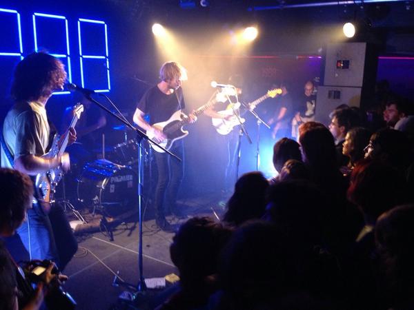 Imfromrennes's tweet photo. #1988liveclub et #imfromrennes et #retardrecords garage ! http://t.co/SKFQHNp4F7
