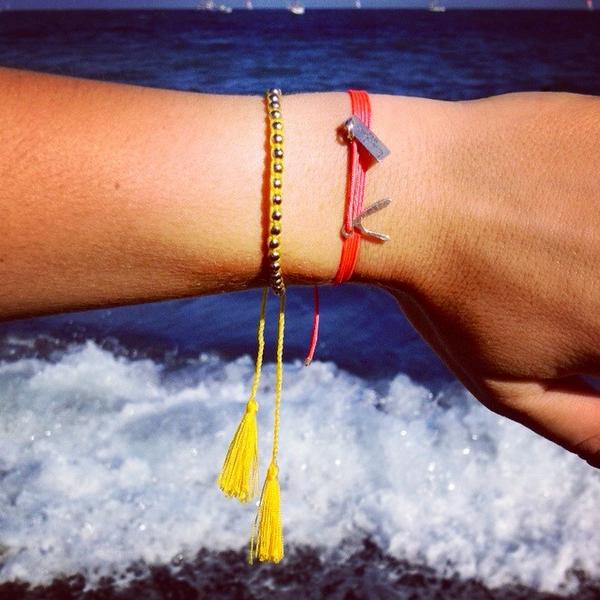 _cmoiriat's tweet photo. “@laurencebrosse @nini_navarro #Kaïnkâa #lebonheurquivousentoure 🍀 http://t.co/k08ZisK5vg” profitez des fêtes pour offrir leur beaux bijoux!