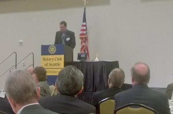 happonen's tweet image. Alaska Airlines CEO Brad Tilden addressing @SeattleRotary4 "we need to be good to our communities" #iflyalaska