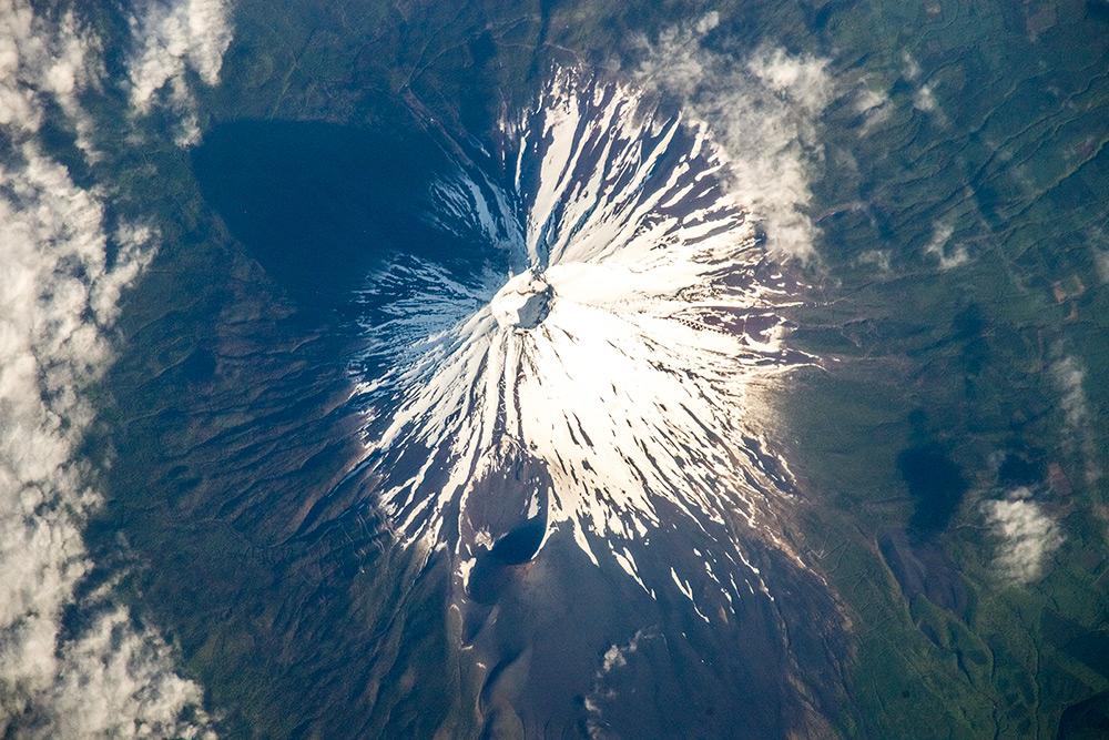 古川聡 Satoshi Furukawa 宇宙から見た富士山 Olegmks Yaponiya Mks Mount Fuji The Highest Mountain In Japan Iss Bluedot Http T Co Afxt0r2ric Http T Co Emgwo6q2b6