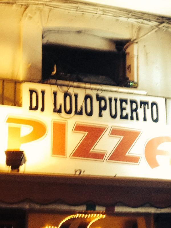 ashrayraywill's tweet photo. Stop it Lolo @LaurennRamsay http://t.co/hbZbPMzSeq