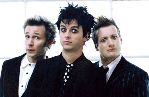 ControlCartel's tweet photo. Fans de @GreenDay en #BuenosAires aqu�� el links para su votación —> http://t.co/RxdTOUpc72 http://t.co/yFeGaHJLFt