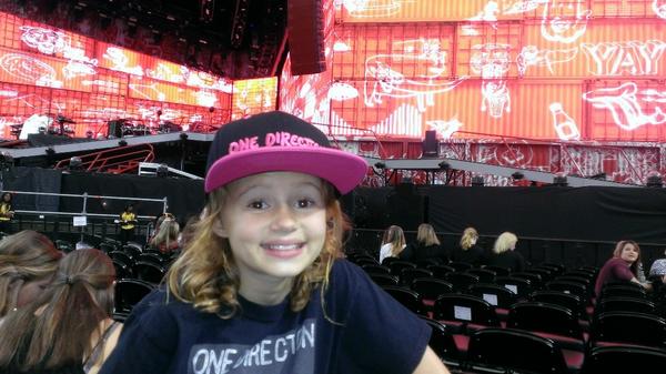 maggielizjones's tweet photo. Oh yeah! Right up front for @Harry_Styles and @onedirection :) this is gonna be so much fun http://t.co/vvLuc6MMkS