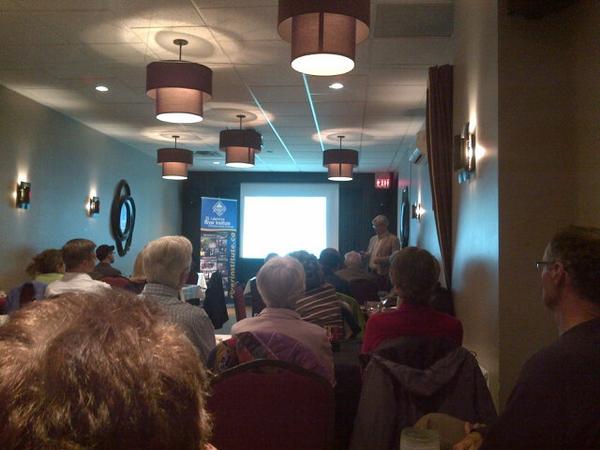 fishrizzo's tweet photo. Discussion on climate change tonight here @Schnitzels with @alyssa4cornwall brought to us by @RiverInstituteC http://t.co/V00M00Z0gQ