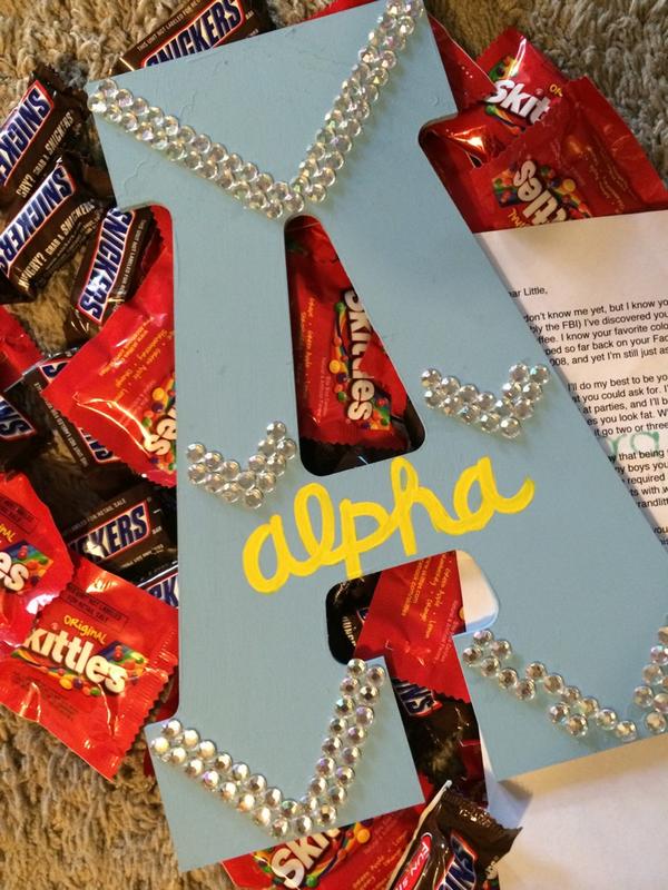 madmaddmadison's tweet image. I think my BIG already knows me a {little} bit too well ☺️😍 #AforAlpha