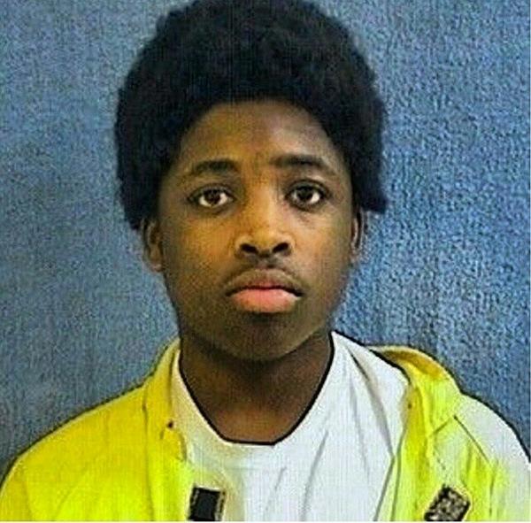 Backblock054's tweet photo. π My Brodie 50Shot He A Be Home Soon #LzzOrShellz #Ebk054 http://t.co/B3K6D0rj9F