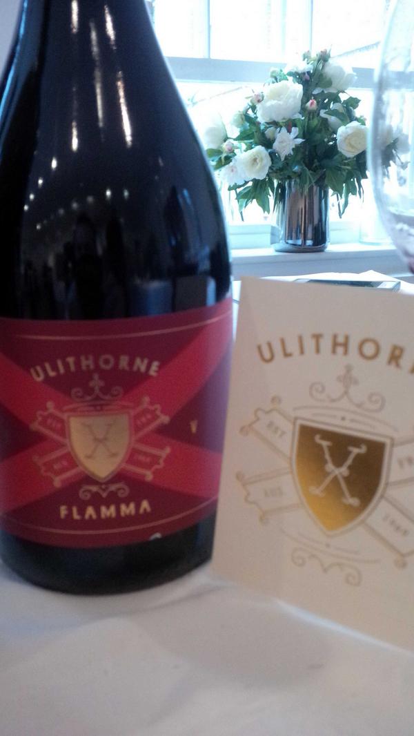 terroirdactyl's tweet photo. @HallowedGround1 presenting the best Sparkling Shiraz by a country mile...#Ulithorne #Flamma. Solera Frux Frugis =wow http://t.co/aBvtE341VZ