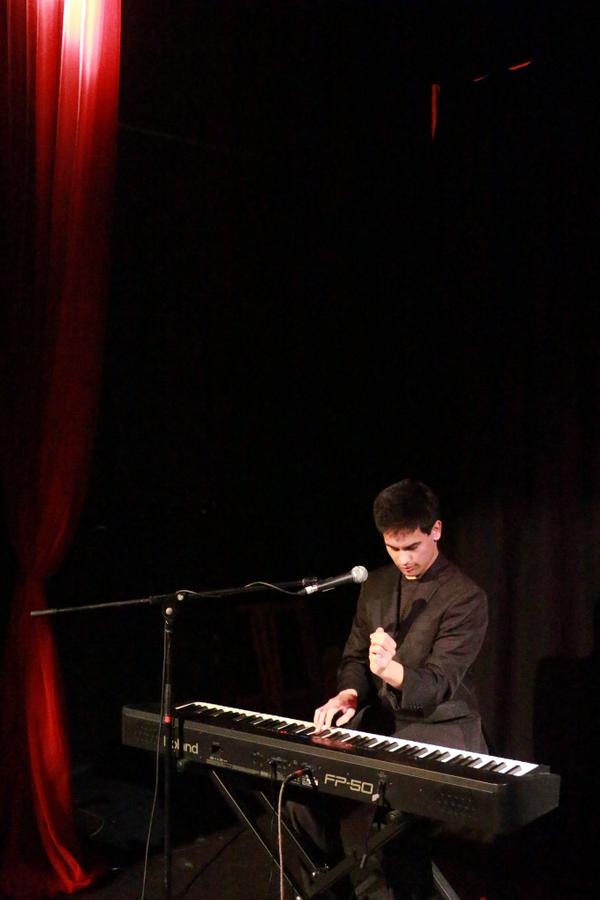 joshcakemusic's tweet photo. #mfringe #DidYouKnow Artist passes will get you into A Death By Chocolate for free! http://t.co/Ld3oykCfyv http://t.co/r6ZIJLUJfN