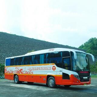 Faisal_Ilmar's tweet photo. @infomarken rw kami di sedia kan bis http://t.co/ub2om6GJ3I