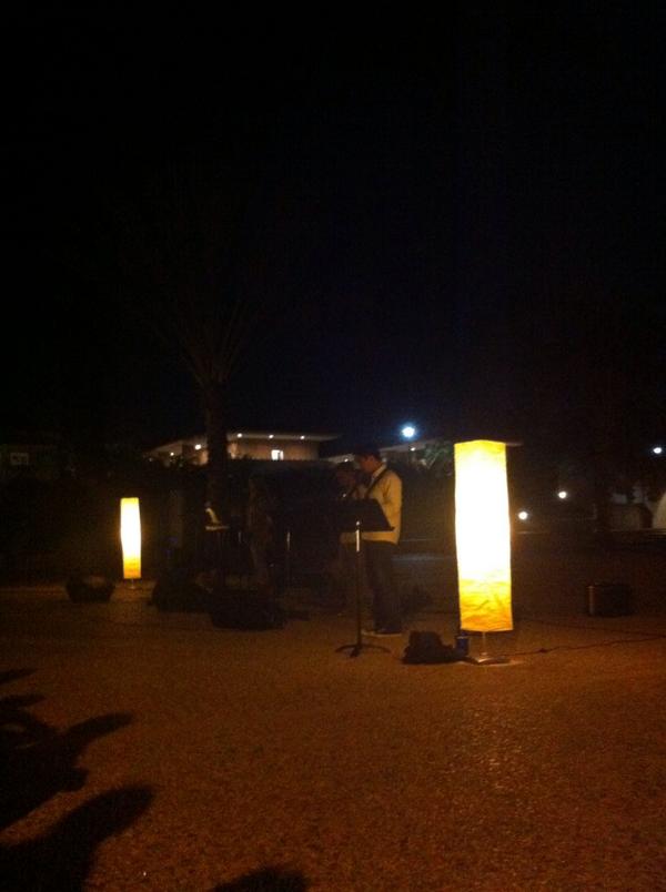 princessponypal's tweet photo. very very cool to worship with hundreds of college strangers #immakingfriends http://t.co/f3pwpafeJJ
