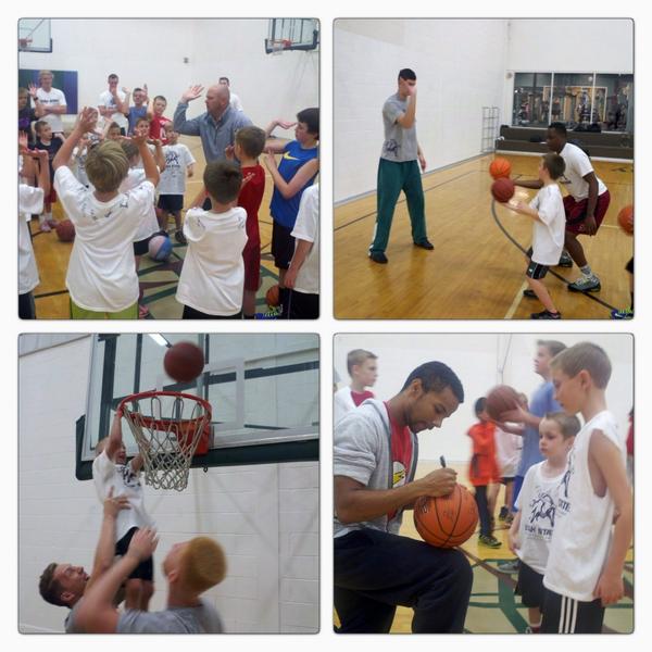 USUBasketball's tweet photo. Great second day of the youth clinic at the Sports Academy &amp; Racquet Club. Thanks for your support!! http://t.co/VtsGYduAQb