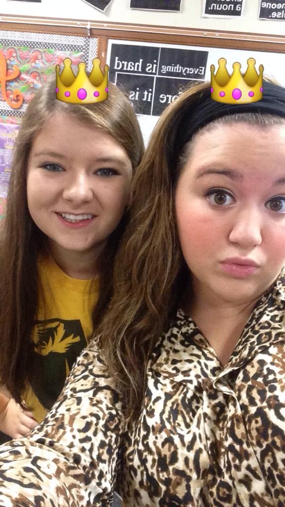 tristenjoy's tweet photo. 1 hour til my princess becomes a queen! #legal #18 http://t.co/yLfMTswkge