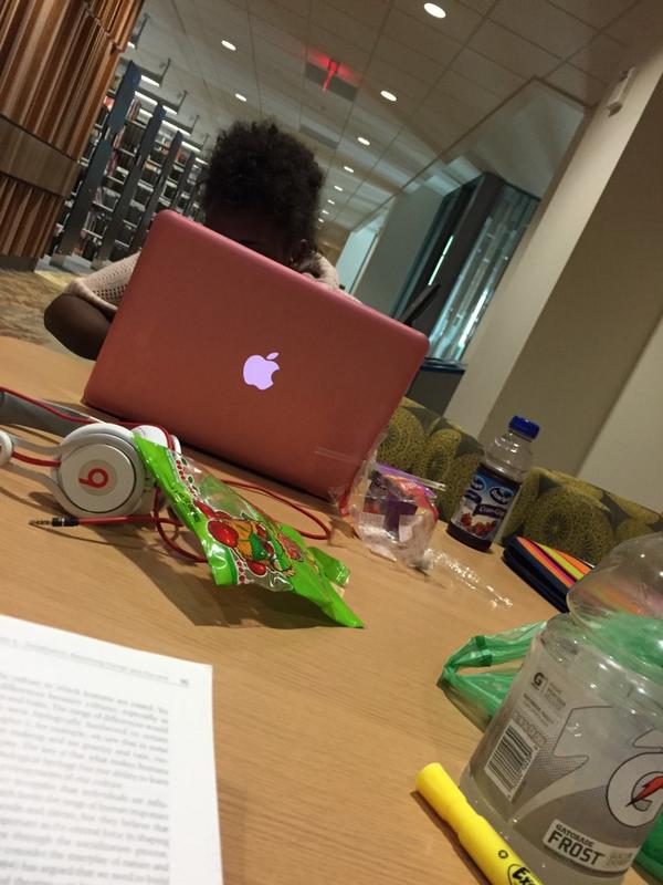 wonTWAN_'s tweet photo. We're suppose to be studying/doing work. http://t.co/li15PATaFL