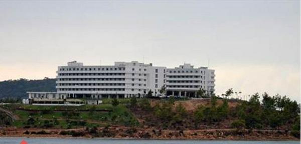 YAK-İŞLET-DEVRET... Yangında kül olan cennete ikinci otel izni hurriyet.com.tr/ekonomi/273065…