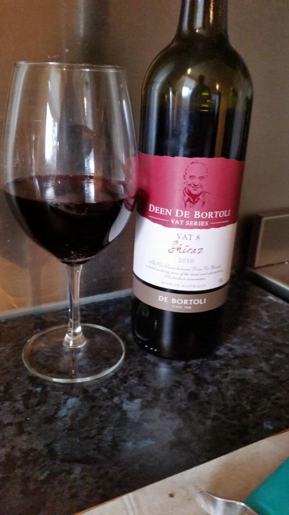 DeBortoliWines's tweet photo. "@alemap666: Found me a 2010 #debortoli #vat8 #shiraz amongst the 2012 special at my local. #topdrop http://t.co/E16AmrJgwe" Cheers