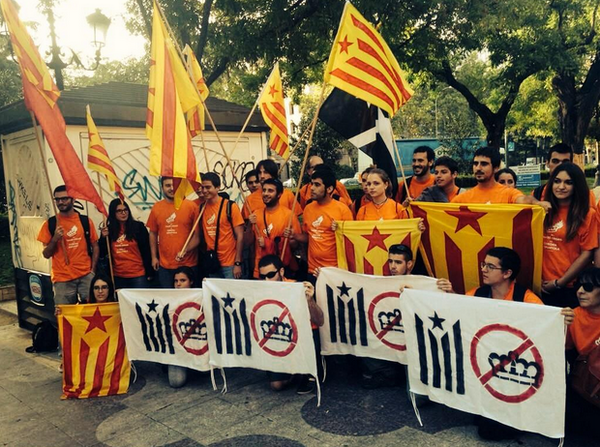 Des de Girona, tot el suport a en Jordi i en Guifré, jutjats a l'Audiència Nacional de Madrid #FocAlRei <a href="/absolucioja/">JordiGuifréAbsolució</a>