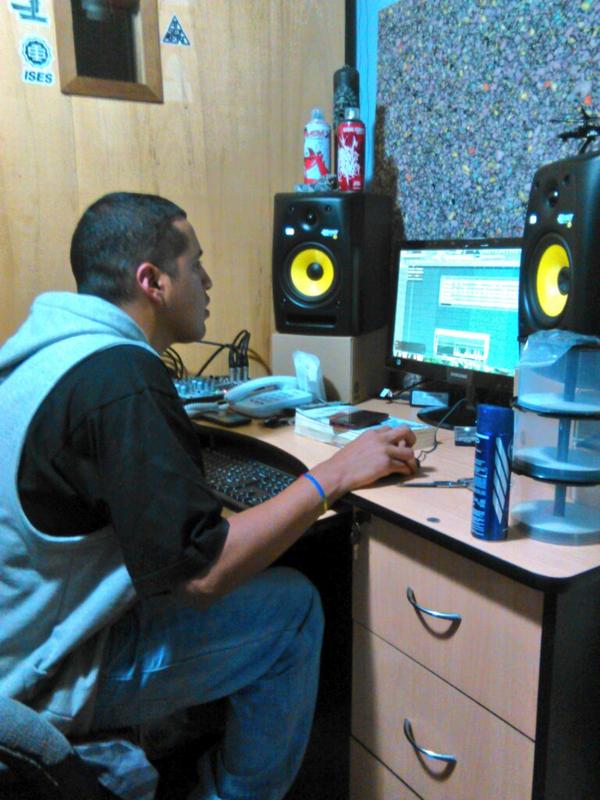 RMSrap's tweet image. Con @elnorick y @Warrior_RS a esta hora grabandito