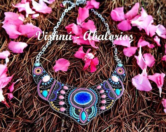vishnuabalorios's tweet photo. NEW NECKLACE VERY CHIC QUEEN 7€ http://t.co/84HKcwWvmw