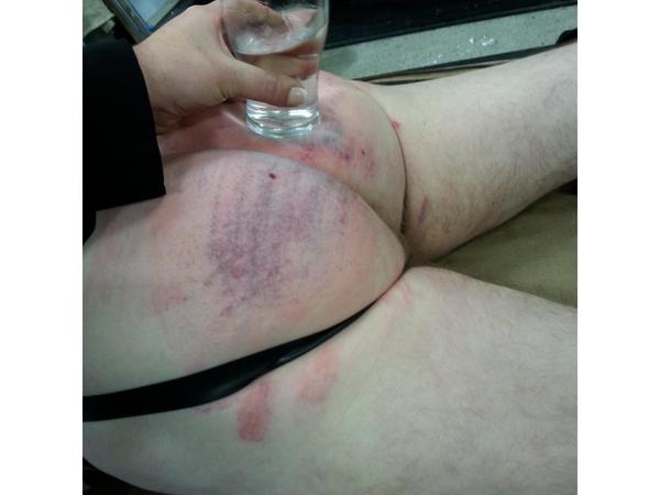 Fife_Discipline's tweet photo. His bottom was hot ,so I trickled some water over it but it didn't cool it down any hahaha http://t.co/4B8OIsT26S