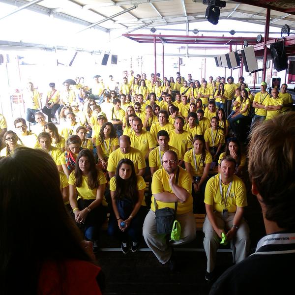 FelipeLozanoAlc's tweet photo. @millerlandcor @VOR_Alicante @VolvoCarHoy_es claro que estamos...y disfrutando a tope ;) #volvemosalmar #VOR2014 http://t.co/iolymnhAPL