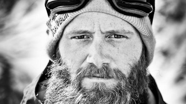 RedBullFrance's tweet photo. Avis aux fans de #snowboard ! Le film #MrPlant de @PatMoore et @Volcom est dispo ici : http://t.co/3ffrKQCZDa http://t.co/LlXqbMmGr6