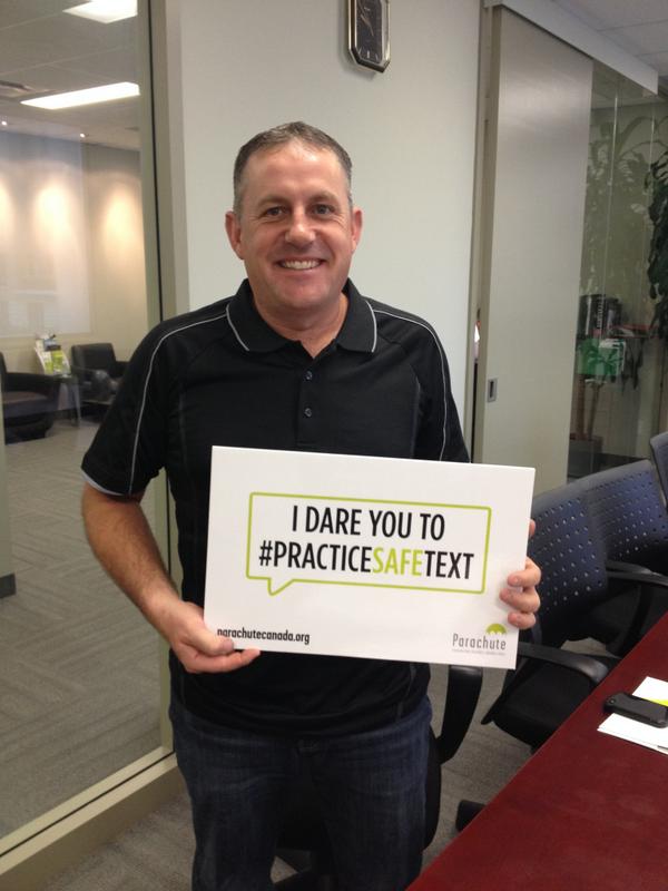 #NASCAR driver <a href="/ScottSteckly22/">Scott Steckly</a> dares u to #PracticeSafeText! Take the pledge #NTDSW Oct 19-25 ow.ly/CcOut