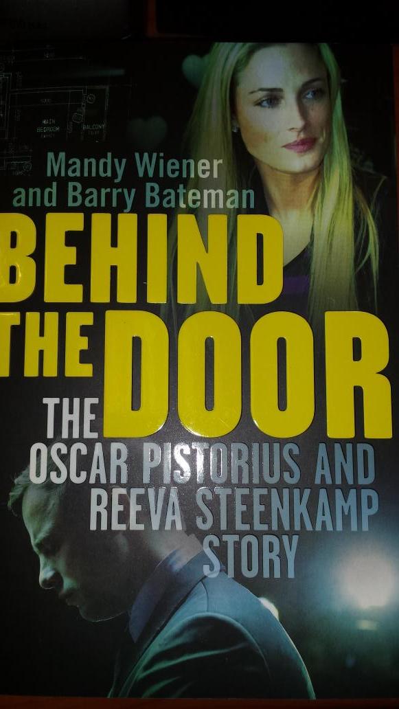 BBSomerset's tweet photo. Just unpacked! @barrybateman &amp; @MandyWiener book about the Oscar &amp; Reeva story. Was R240, selling for R220 http://t.co/LAWJioZEOa